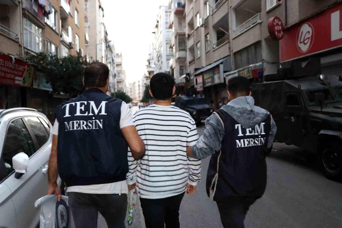 Mersin\'de FETÖ\'nün güncel yapılanmasına yönelik operasyon: 7 gözaltı