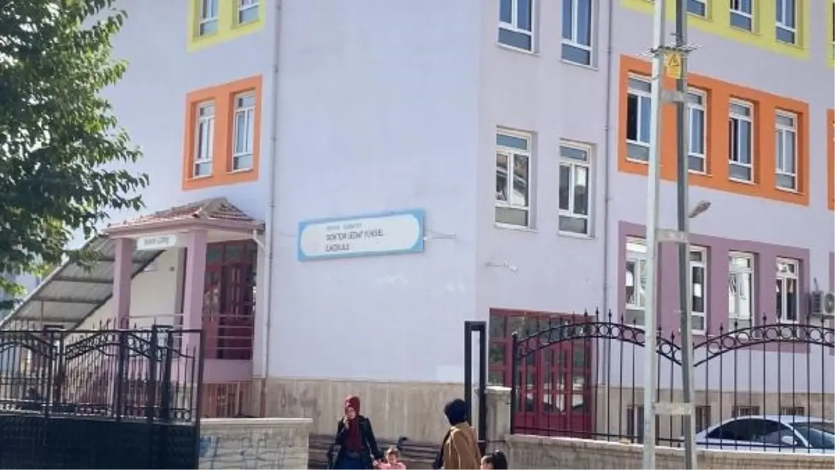 Konya'da Öğretmen Tarafından Dövülen Öğrencinin Dayısı Saldırdı
