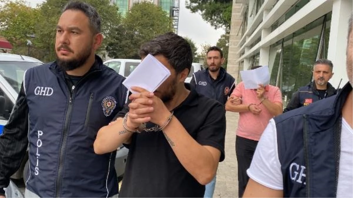 Samsun\'da Göçmen Kaçakçılığı Operasyonu: 2 Tutuklama