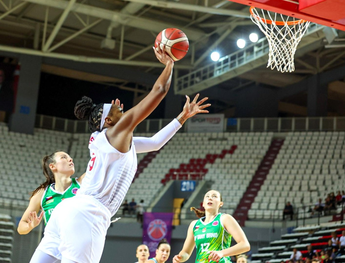 Antalya Büyükşehir Belediyespor Toroslar Kadın Basketbol Takımı, Çekya temsilcisi KP Tany Brno\'yu mağlup etti