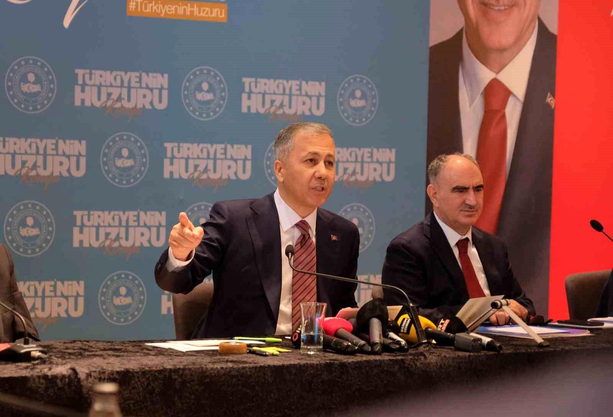 Bakan Yerlikaya: "Bir tane çetenin bile nefes almasını istemiyoruz"