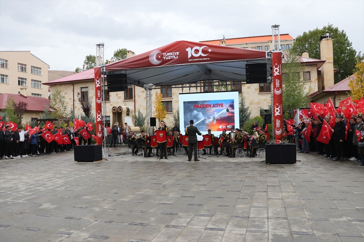 Bayburt\'ta Cumhuriyet\'in 100. yıl dönümü konseri