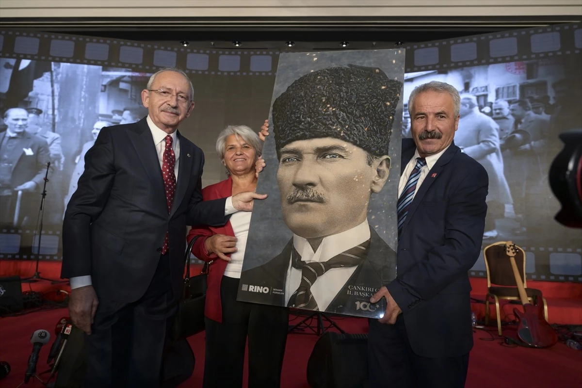 Kılıçdaroğlu: Cumhuriyeti Eksiksiz Bir Demokrasi İle Taçlandırmak Görevimiz