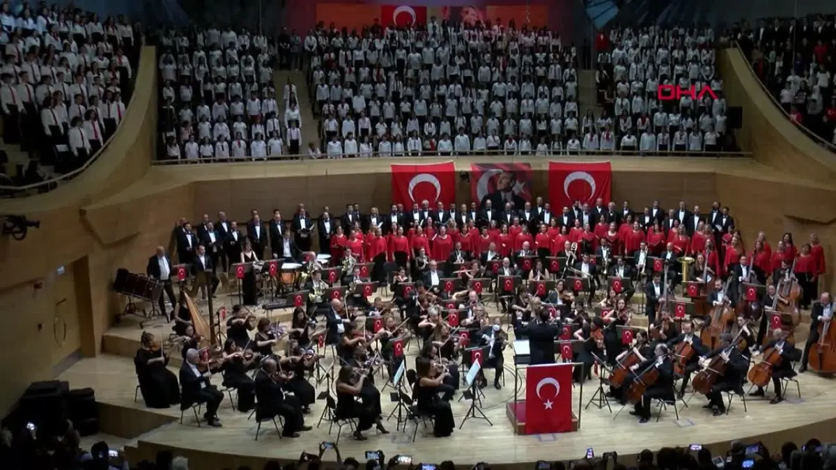 CSO\'da 100\'üncü yıla özel konser