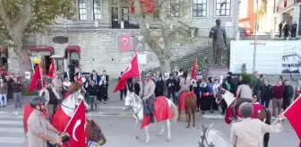 Cumhuriyetin 100'üncü yılında bindikleri atlarla, tarihi İstiklal Yolunu geçecekler