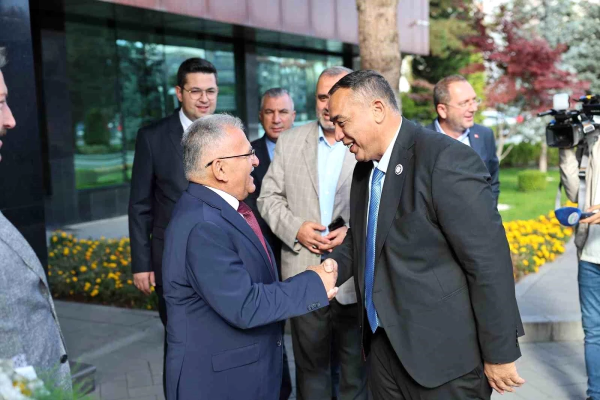 Misrata Belediye Başkanı Kayseri\'yi ziyaret etti