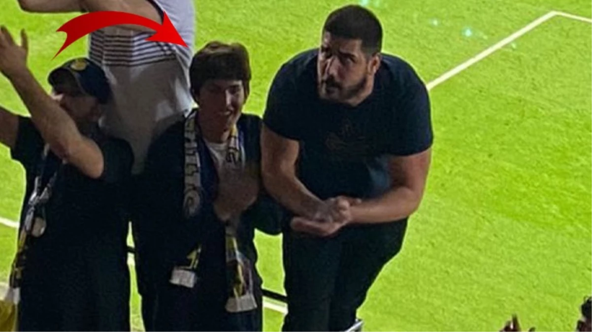 Fenerbahçe maçının önüne geçen kare! Ali Koç\'un oğlu Kerim, Cem Gölbaşı ile yan yana amigoluk yaptı