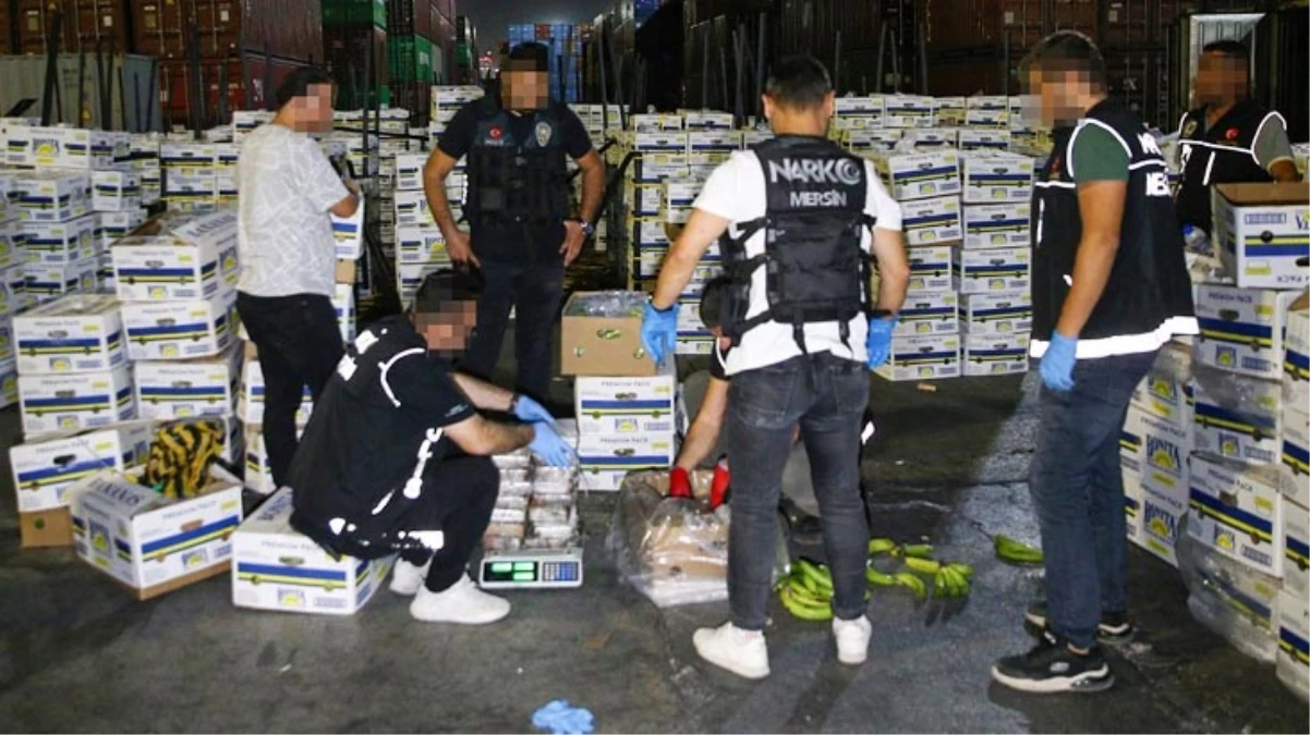 Mersin Limanı\'ndaki muz yüklü gemiden, 610 kilogram uyuşturucu çıktı