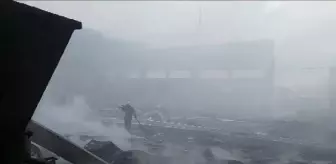 Niğde'de plastik geri dönüşüm tesisinde yangın (3)