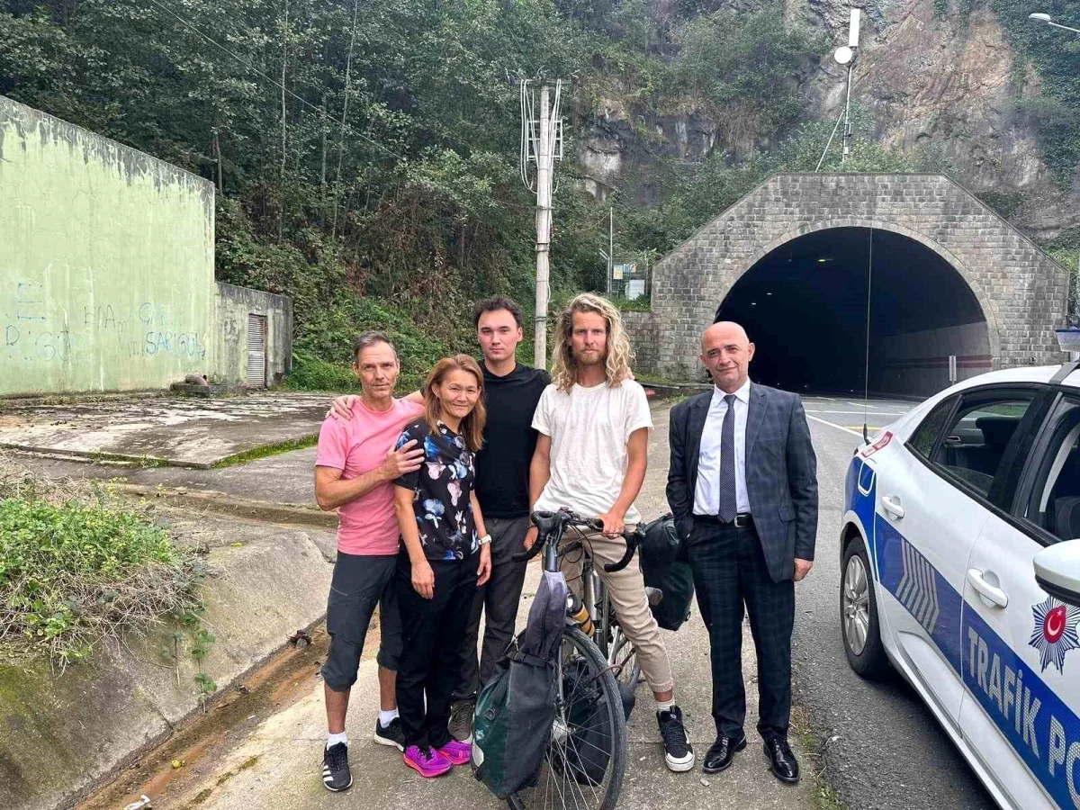 Norveçli Bisikletçinin Ailesi Oğullarının Eşyalarını Almak İçin Trabzon\'a Geldi