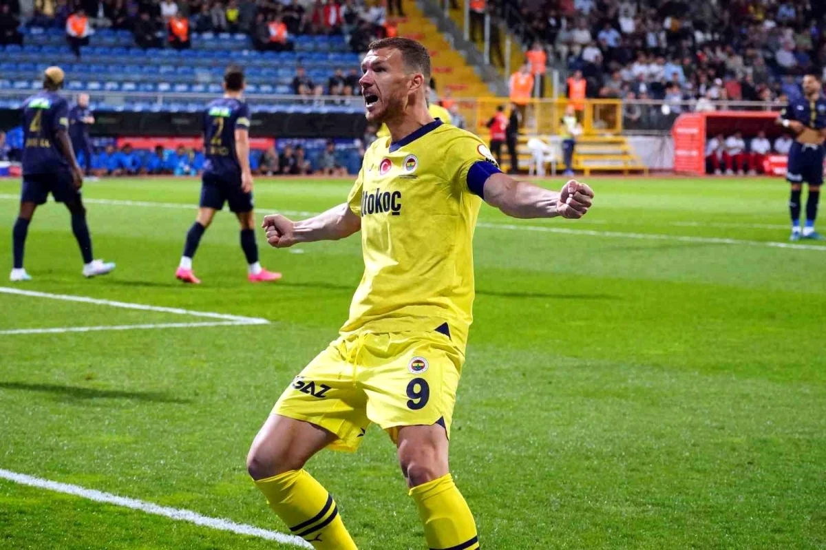 Pendikspor-Fenerbahçe Maçında Boşnak Nüfusu Dzeko\'yu Ağırlamak İstiyor