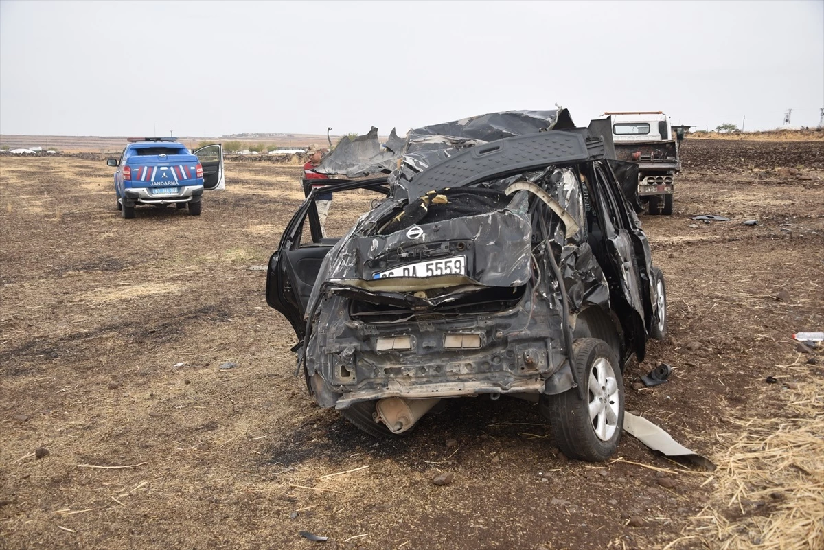 Şarampole devrilen otomobilde 7 kişi yaralandı
