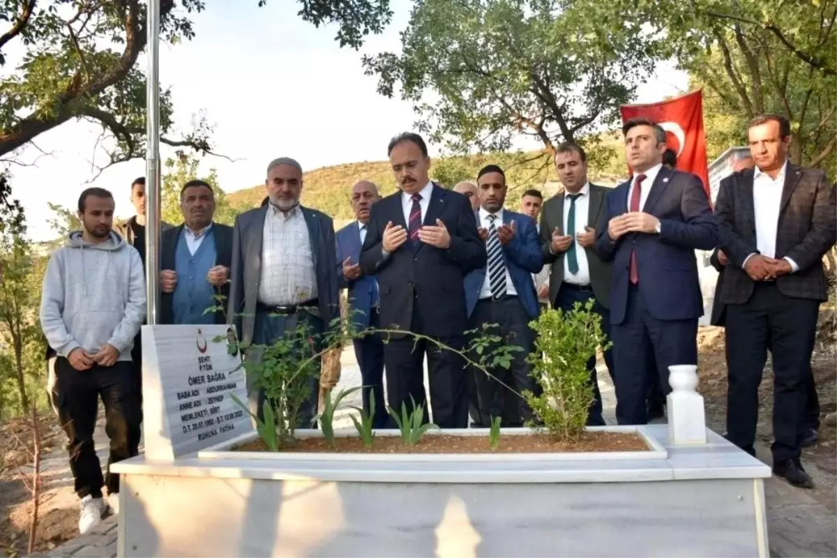 Siirt Valisi Kızılkaya, Şehit Piyade Teğmen Bağra\'nın ailesi ile bir araya geldi