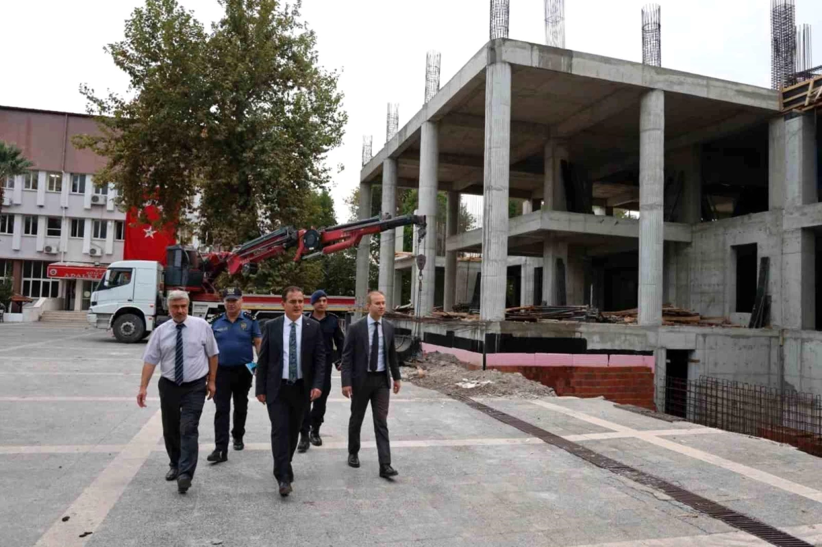 Muğla Valisi İdris Akbıyık, Köyceğiz Hükümet Konağı inşaatında incelemelerde bulundu