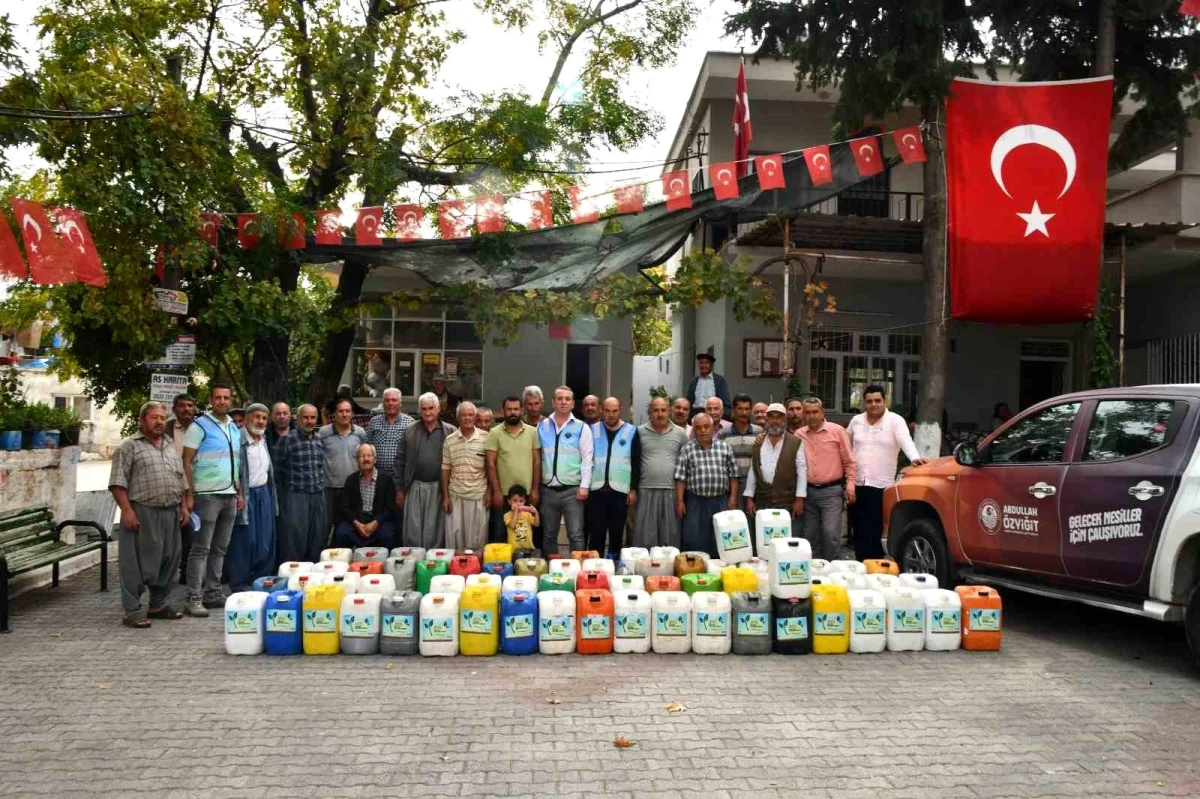 Yenişehir Belediyesi, çiftçilere organik solucan gübresi dağıtıyor