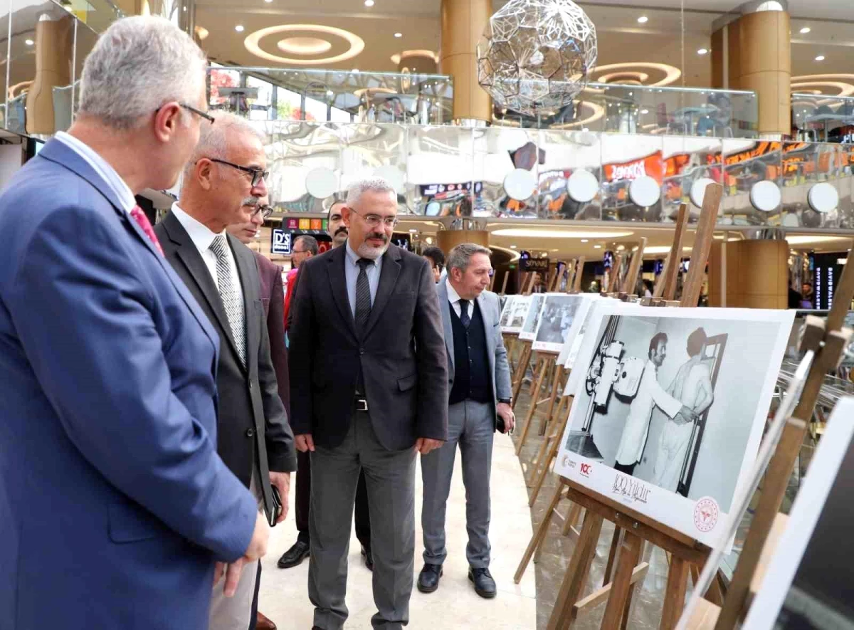 Cumhuriyetin 100. Yılında Nevşehir\'de Fotoğraf Sergisi Açıldı