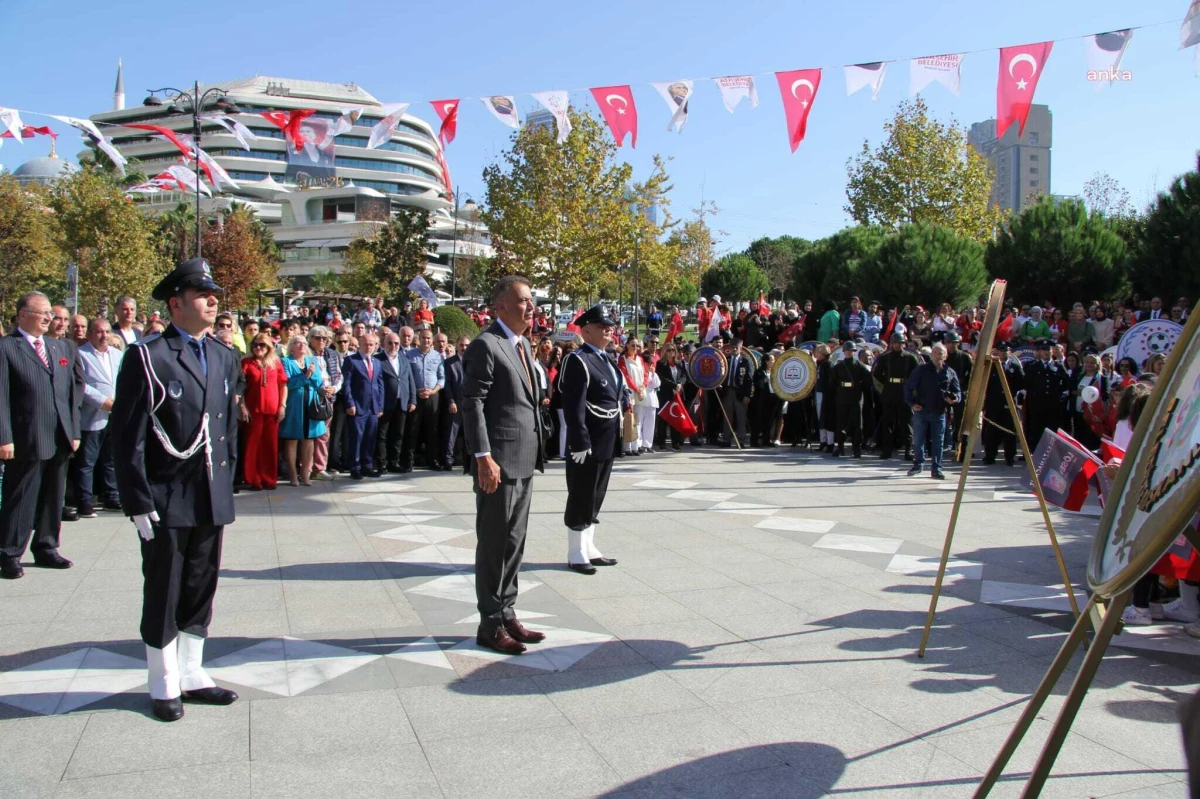 Ataşehir\'de Cumhuriyetin 100. Yılı Kutlamaları Resmi Törenlerle Başladı