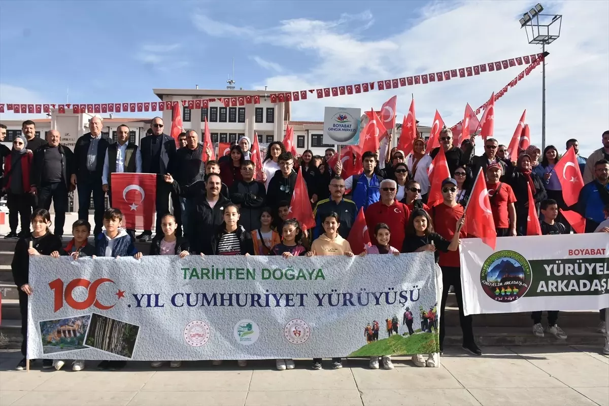 Boyabat\'ta 100. Yıl Cumhuriyet Doğa Yürüyüşü yapıldı