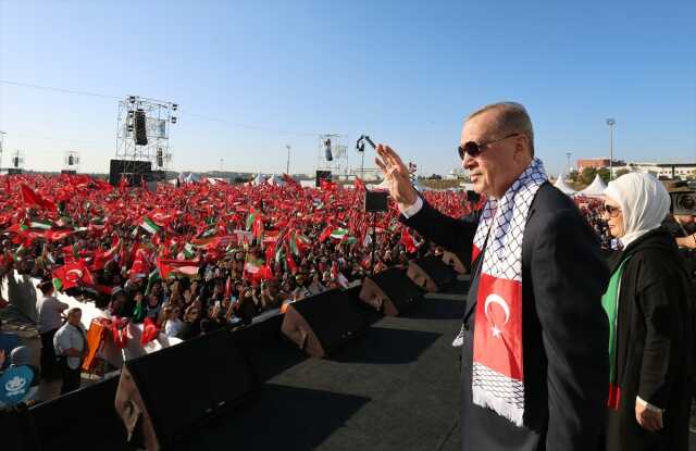 Büyük Filistin Mitingi'nde Cumhurbaşkanı Erdoğan'dan İsrail'e gözdağı: Bir gece ansızın gelebiliriz Büyük Filistin Mitingi'nde Cumhurbaşkanı Erdoğan'dan İsrail'e gözdağı: Bir gece ansızın gelebiliriz