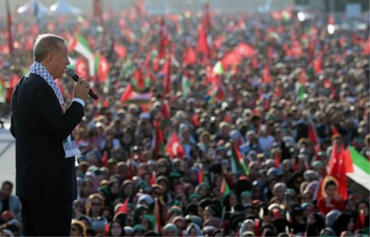 Cumhurbaşkanı Erdoğan: "Ufkumuzun uzandığı her yerde kalplerini ve gözlerini bize çevirmiş kardeşlerimizin dertleriyle dertlendiğimiz gibi Gazze için...