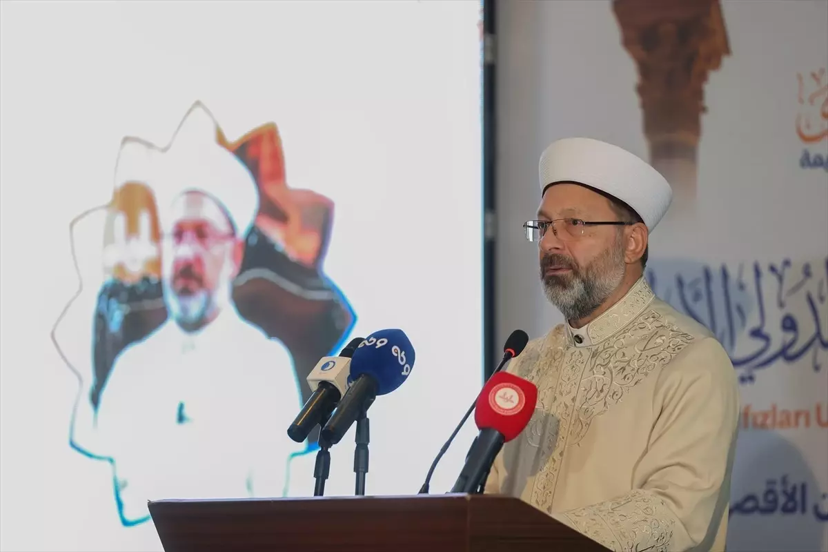 Diyanet İşleri Başkanı Ali Erbaş, Kudüs ve Filistin için birlik çağrısı yaptı