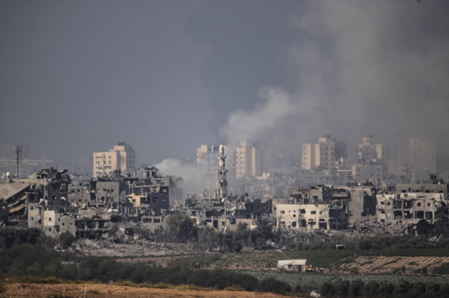 Dünyayla iletişimi kesilen Gazze'de en uzun gecenin sabahı! İşte ilk görüntü