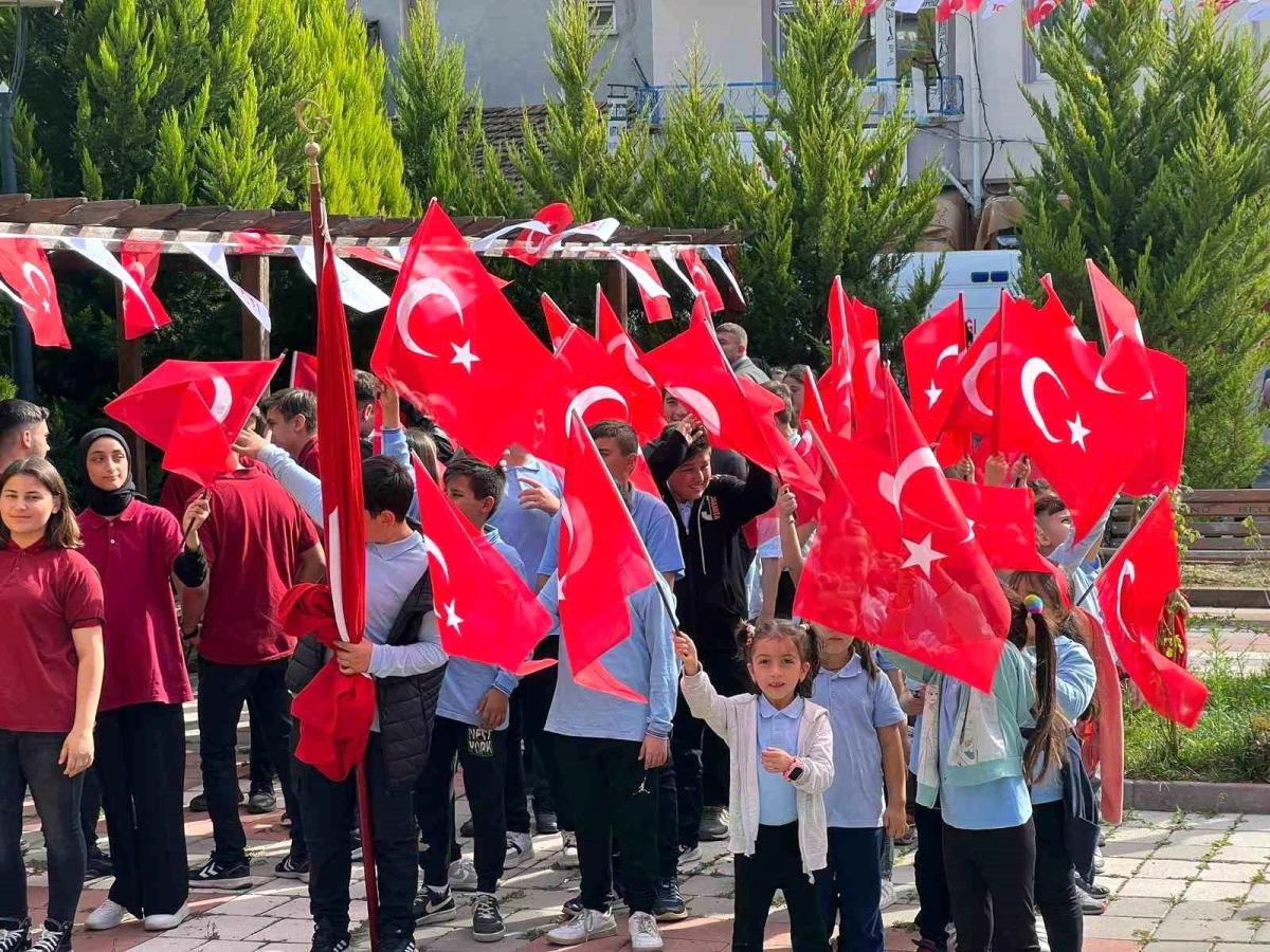 Hanönü\'de Cumhuriyet Bayramı çelenk koyma töreni düzenlendi
