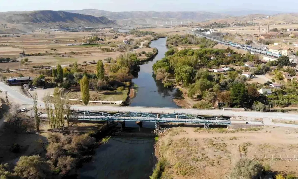 Yahşihan Tren İstasyonu: Kurtuluş Savaşı\'ndan Günümüze Hizmet Veriyor