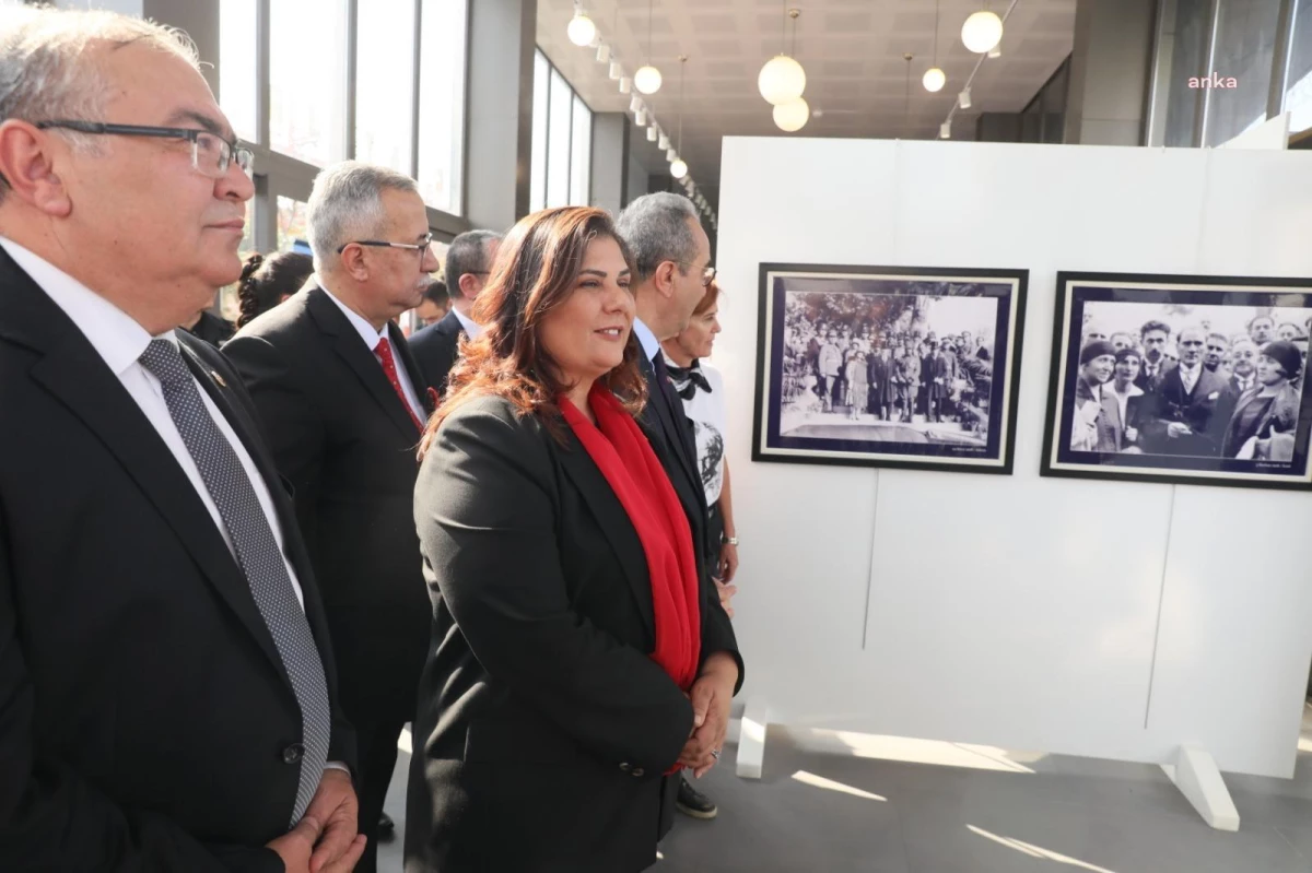 Aydın Büyükşehir Belediyesi, Atatürk Resimleri Sergisi\'ni açtı