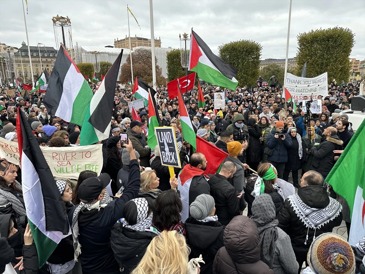 Stockholm\'de Filistin İle Dayanışma Yürüyüşü