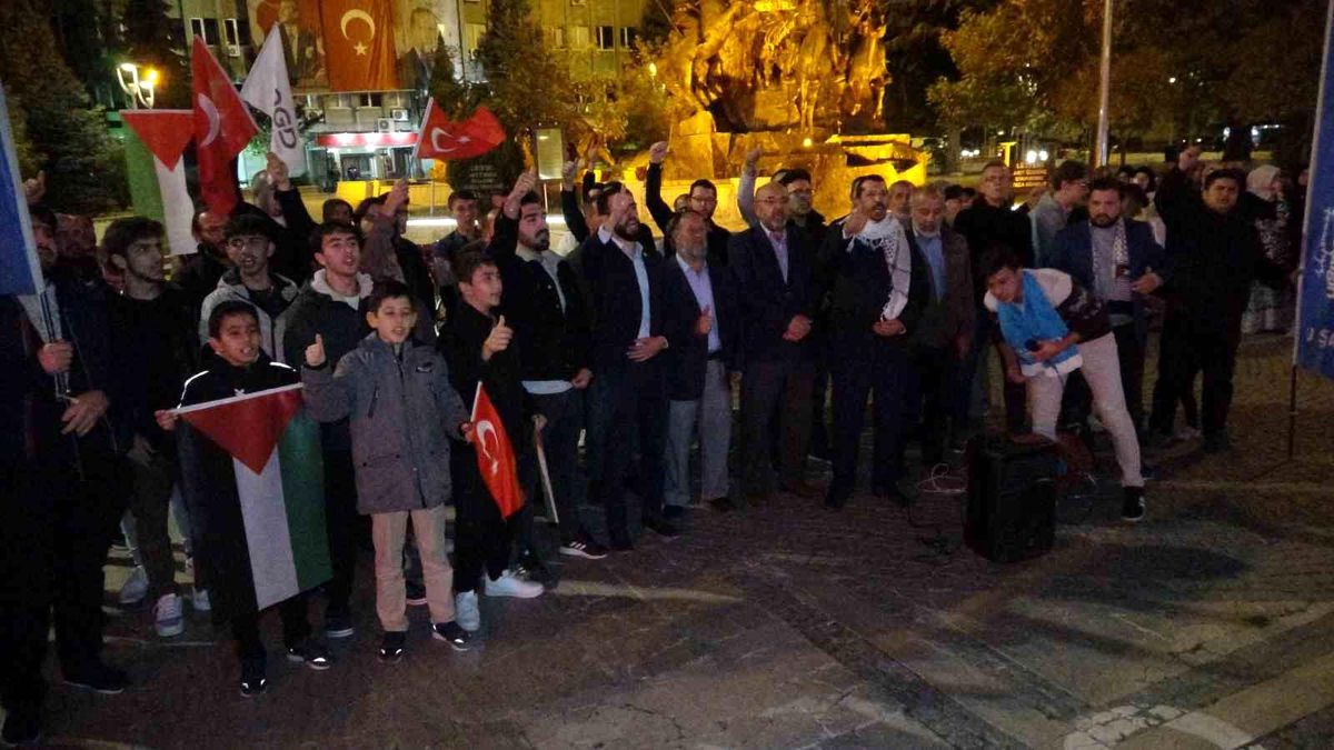 Uşak\'ta Filistin\'e destek eylemi