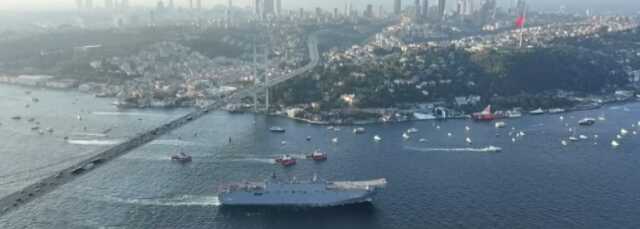 29 Ekim Cumhuriyet Bayramı dolayısıyla İstanbul Boğazı'nda 100 geminin geçiş töreni başladı