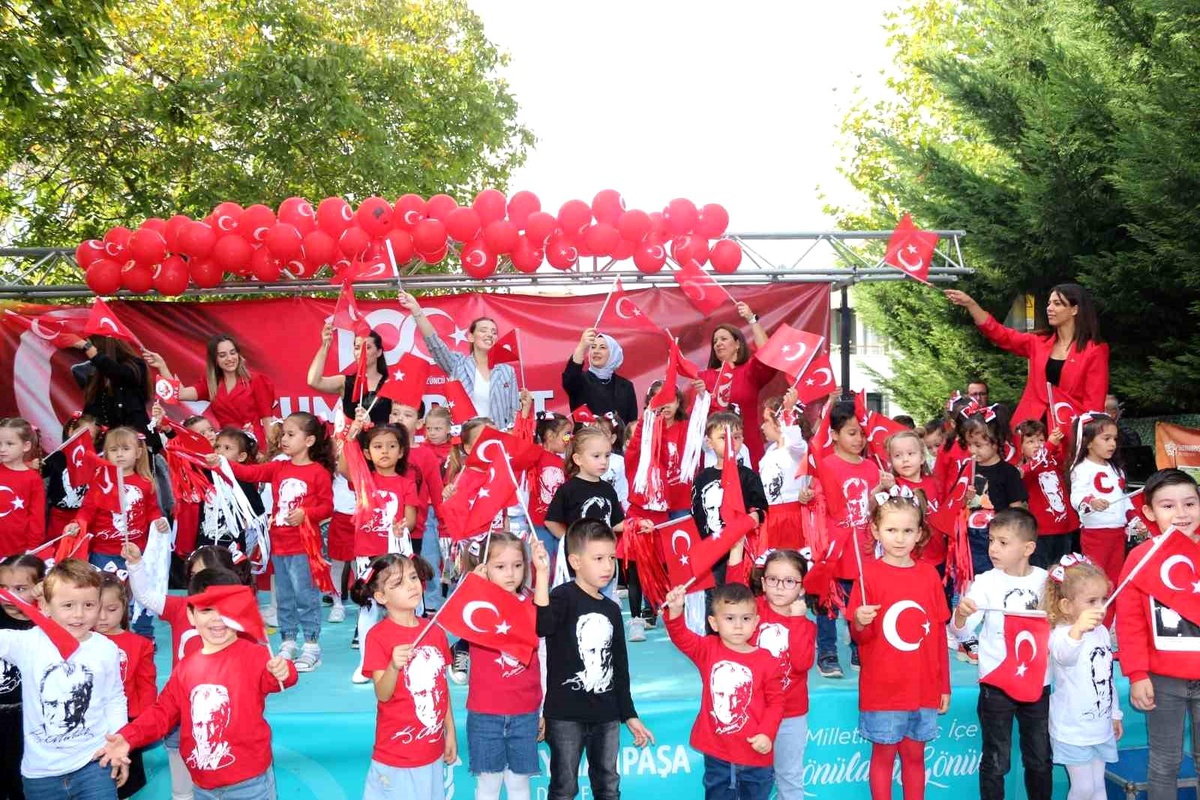 Süleymanpaşa Belediyesi Çocuk Akademisi, Cumhuriyet\'in 100. yılını özel gösteriyle kutladı