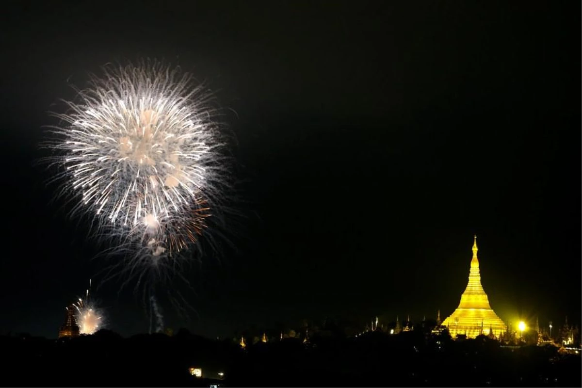 Myanmar\'da Thadingyut Festivali Başladı