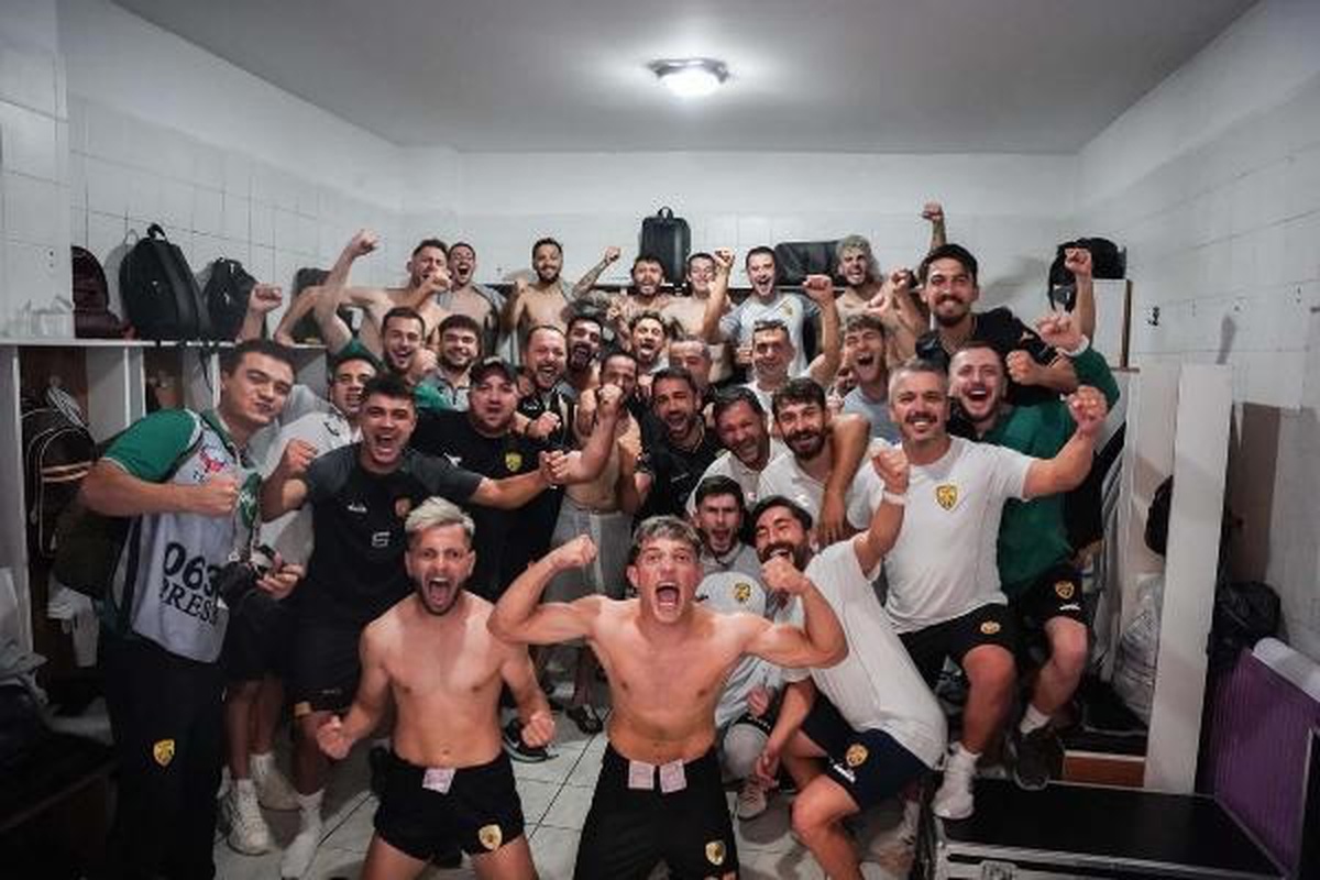 Aliağa Futbol, Artvin Hopaspor\'u mağlup ederek liderliğini sürdürdü
