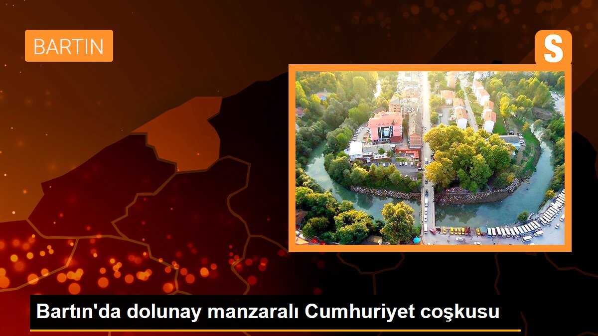 Bartın\'da dolunay manzaralı Cumhuriyet coşkusu