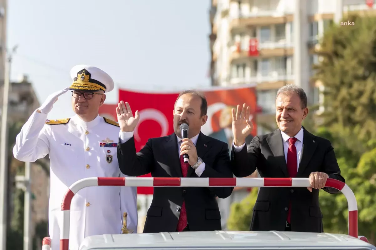 Mersin\'de Cumhuriyet Bayramı coşkusu