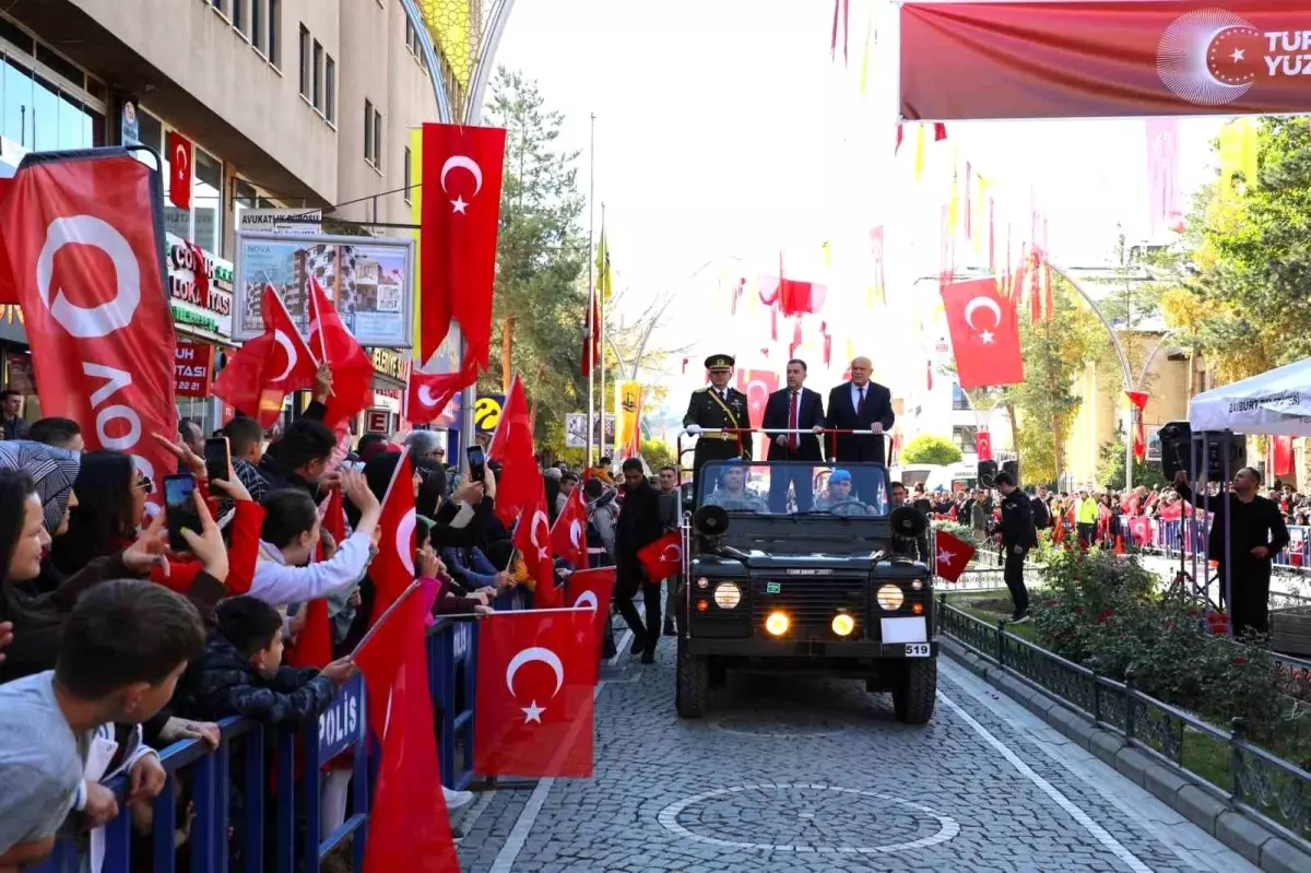 Bayburt\'ta Cumhuriyet Bayramı ve yüzüncü yıl coşkusu