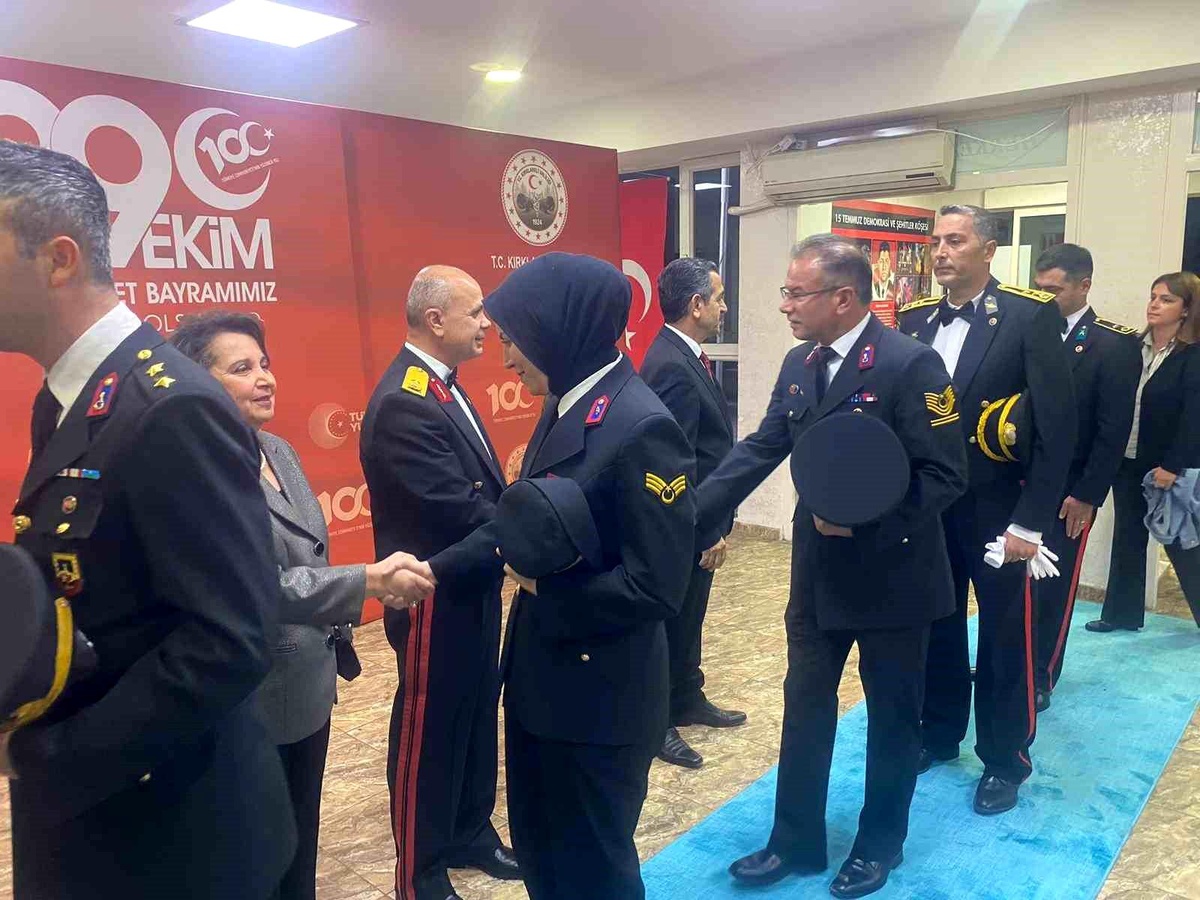 Kırklareli\'nde Cumhuriyet\'in 100. yılı coşkuyla kutlandı