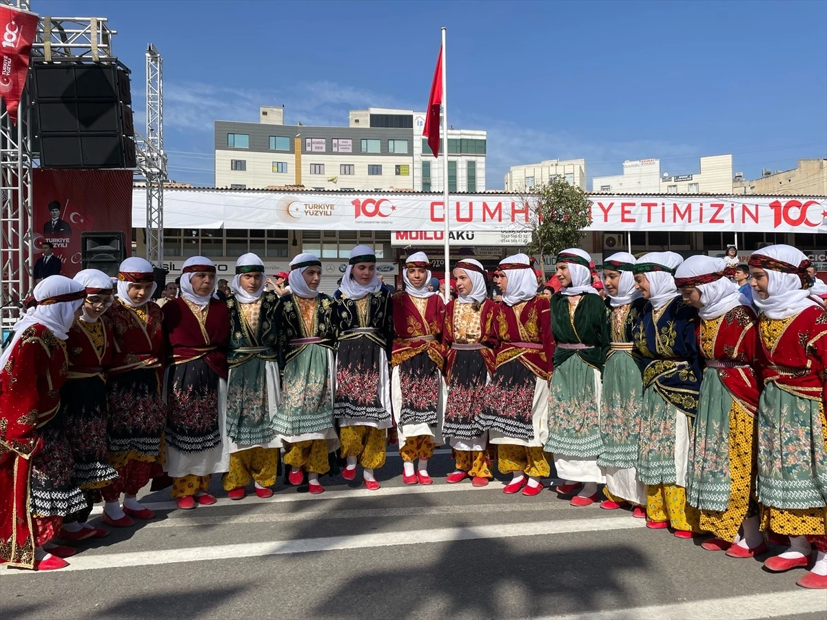 Gaziantep ve çevre illerde Cumhuriyet\'in 100. yıl dönümü kutlamaları