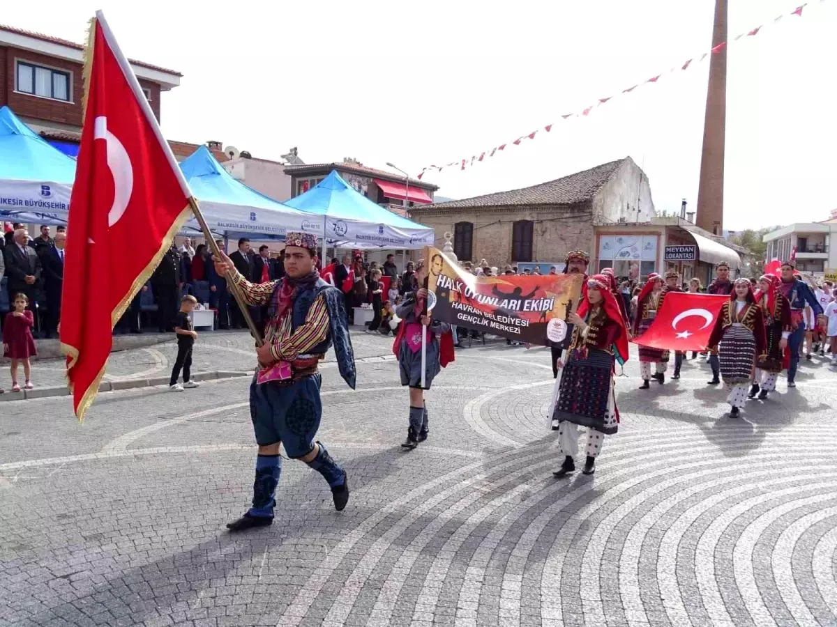 Balıkesir Havran\'da Cumhuriyetin 100. Yılı Kutlamaları