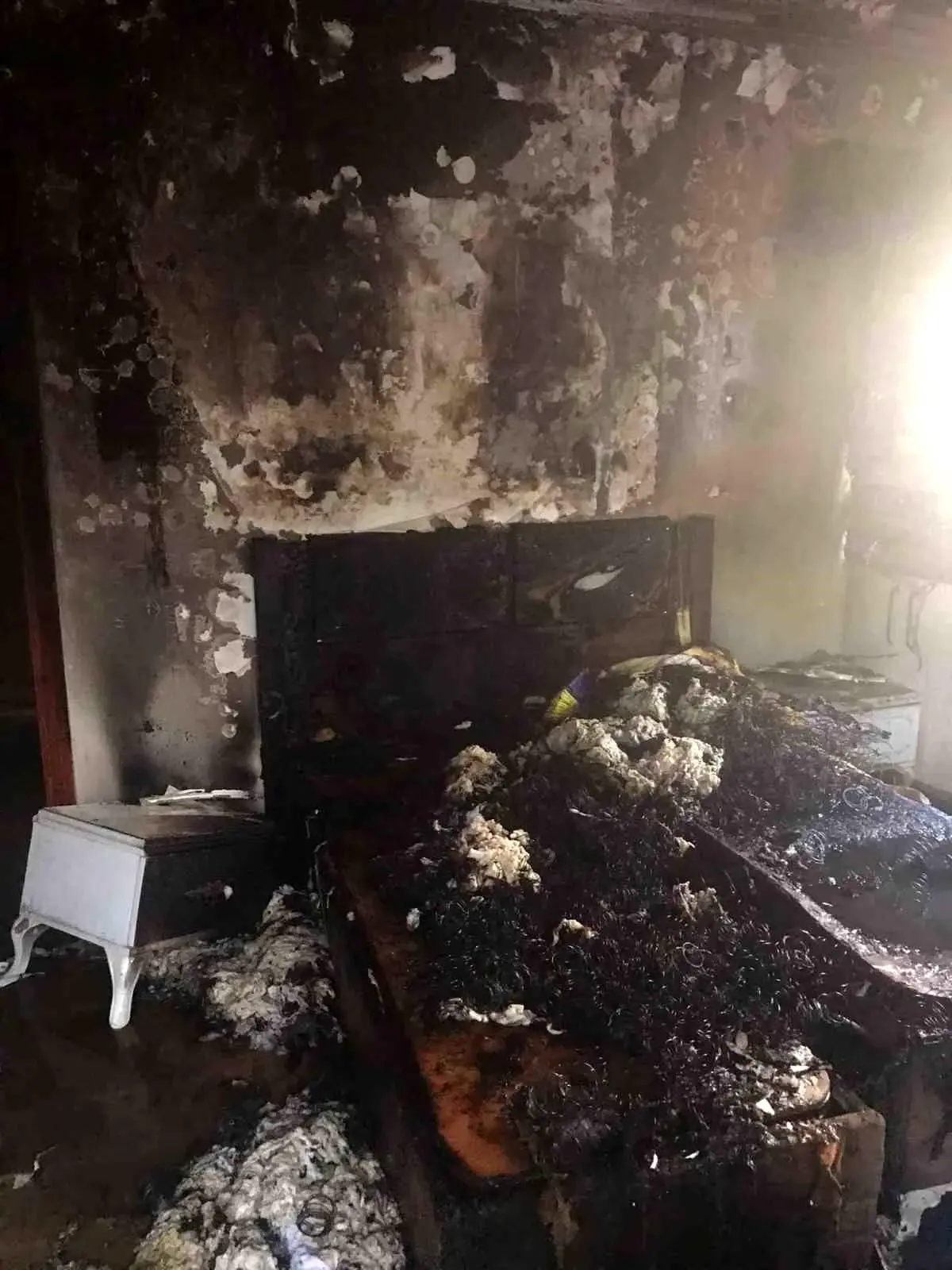 İskenderun\'da çıkan yangın kısa sürede kontrol altına alındı