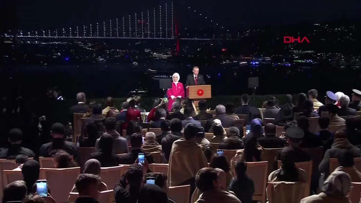 Cumhurbaşkanı Erdoğan: "Cumhuriyetimizin 100\'üncü yaşını millet olarak güçlü, zengin ve köklü bir birikime sahip olmanın gururuyla kutluyoruz."
