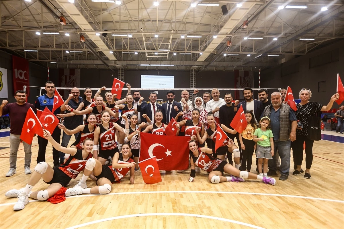 Kapaklı Sitespor, Balıkesir Büyükşehir Belediyespor\'u 3-0 mağlup etti