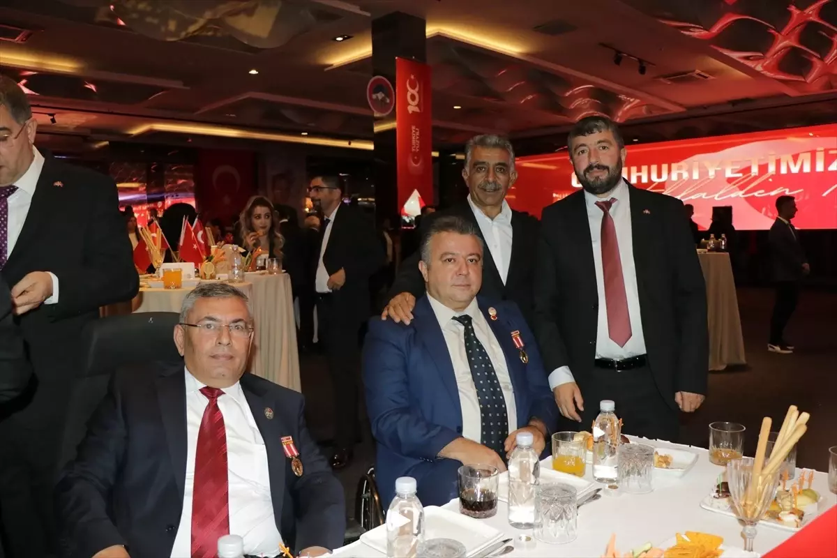 Kayseri Valiliği Cumhuriyet\'in 100. Yıl Dönümü Resepsiyonu Düzenledi