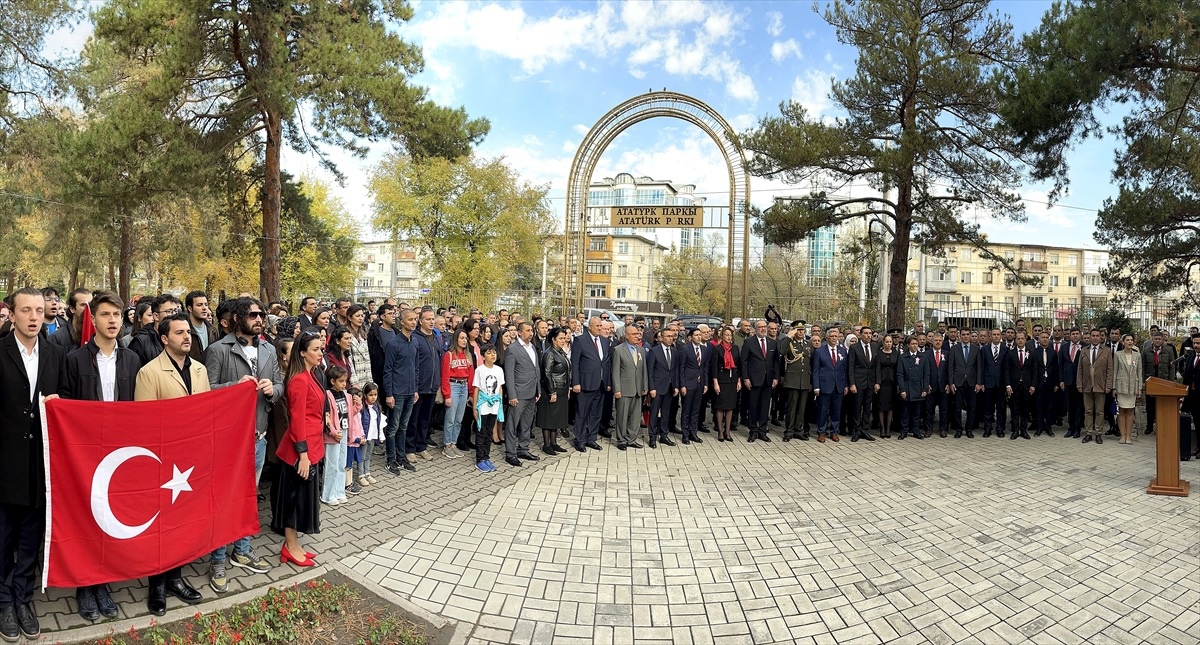 Kırgızistan\'da, Türkiye Cumhuriyeti\'nin 100. yıl dönümü kutlandı