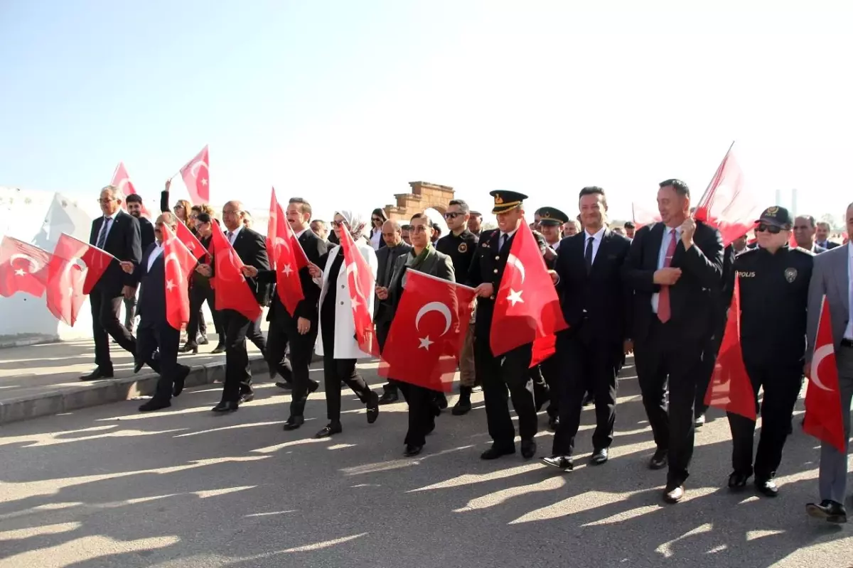 Malazgirt\'te 29 Ekim Cumhuriyet Bayramı coşkusu