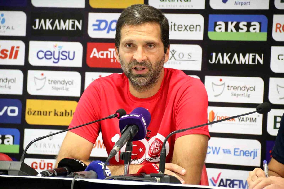 Antalyaspor, RAMS Başakşehir\'i mağlup etti