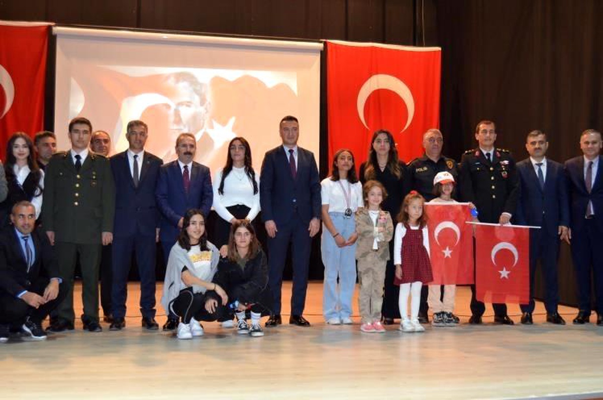 Varto\'da Cumhuriyet Bayramı coşkusu