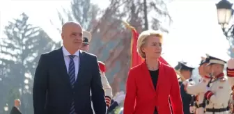 AB Komisyonu Başkanı von der Leyen, Kuzey Makedonya'da Başbakan ile görüştü
